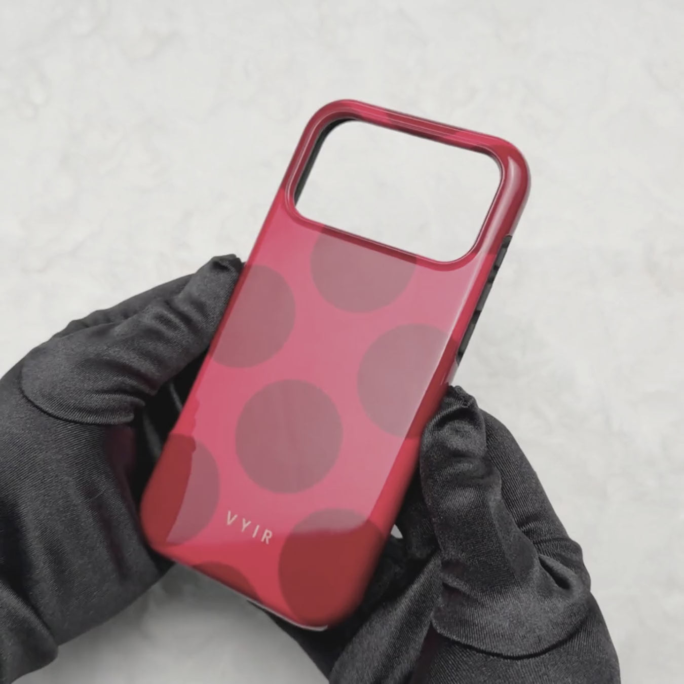 Large Polka Dots, Crimson Red - Tough MagSafe iPhone Hoesje